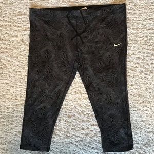 Nike dri-fit leggings